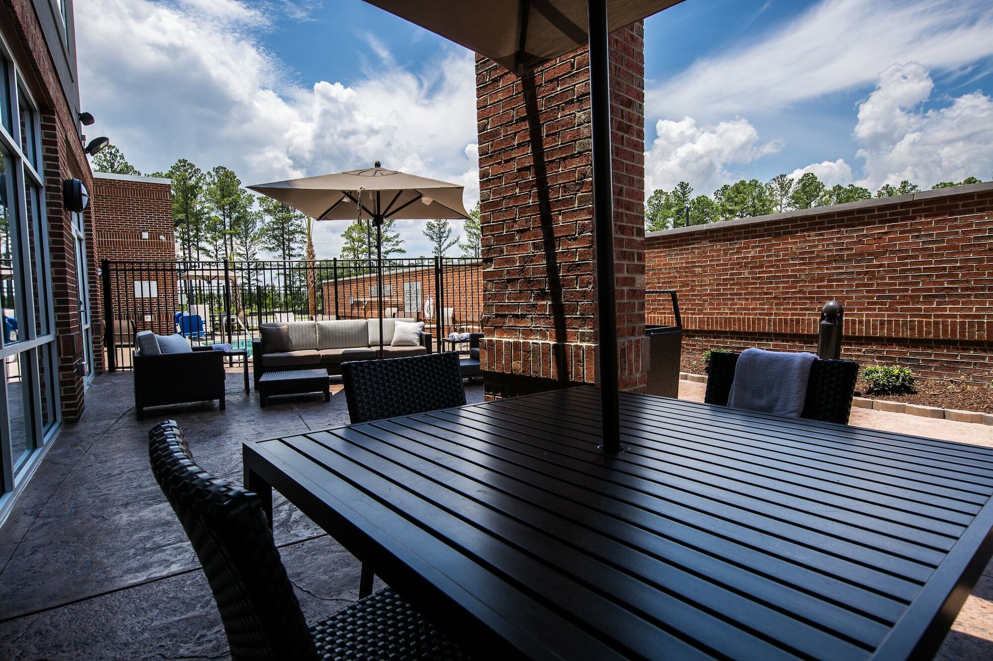 Courtyard By Marriott Columbia Cayce Hotell Exteriör bild