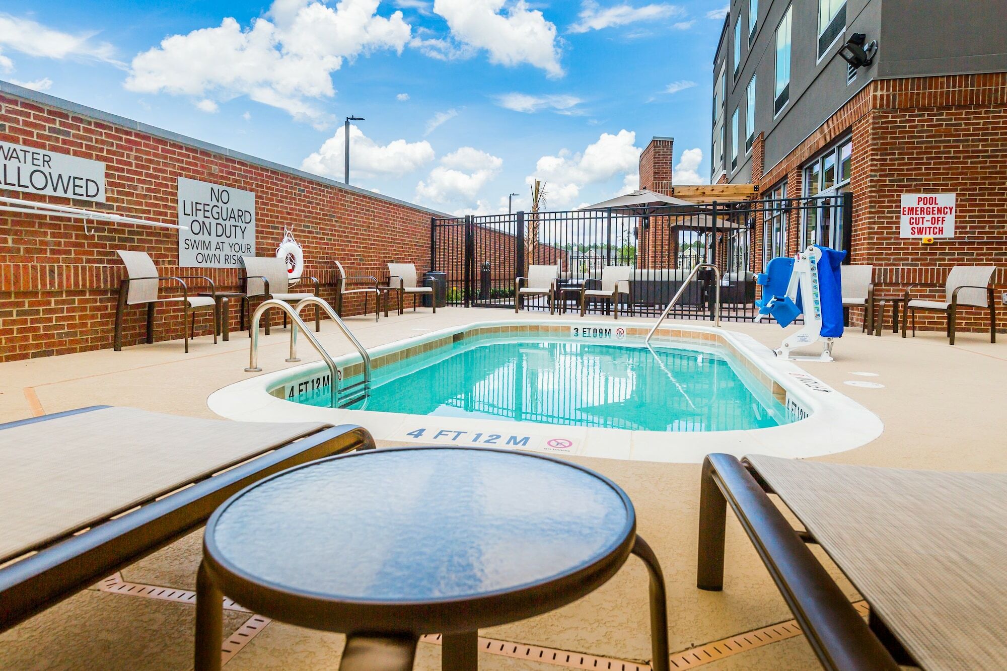 Courtyard By Marriott Columbia Cayce Hotell Exteriör bild